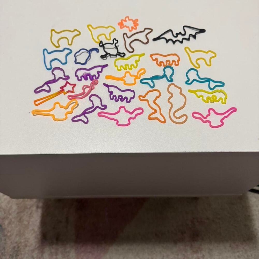 26 Assorted fairytale and Halloween Silly Bands- Lot 11
